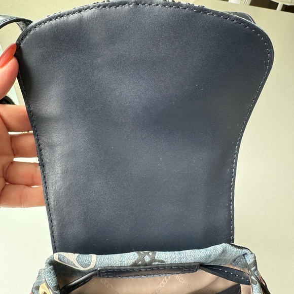 Michael Kors Beacon Small Embroidered Denim
Backpack Brand New! - Picture 6 of 12